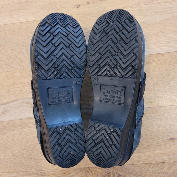 b.o.c Peggy Leather Upper Clogs - Picture 3 of 6